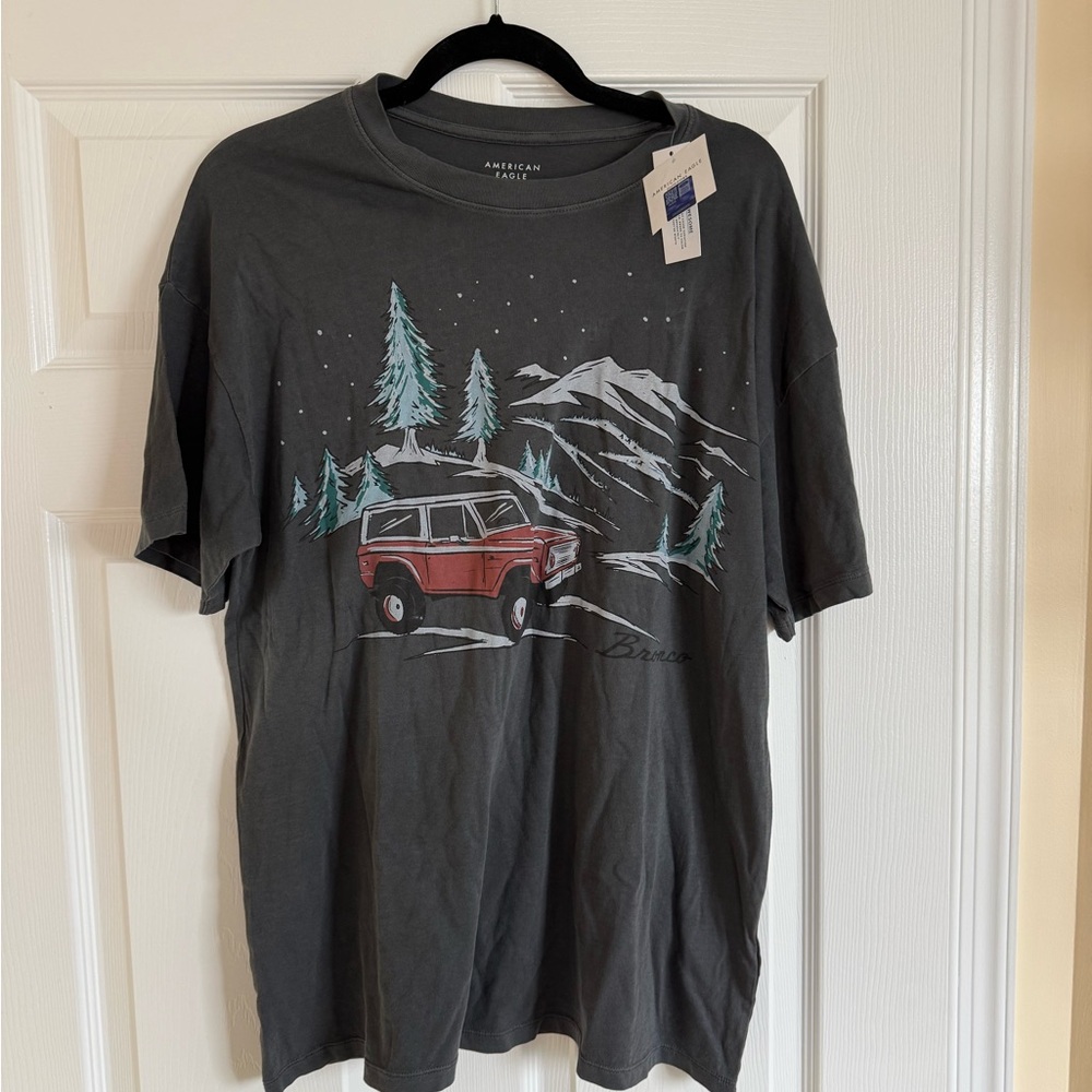 OPEN TO OFFERS!!! NWT American Eagle Outfitters Charcoal Adventure Graphic Tee